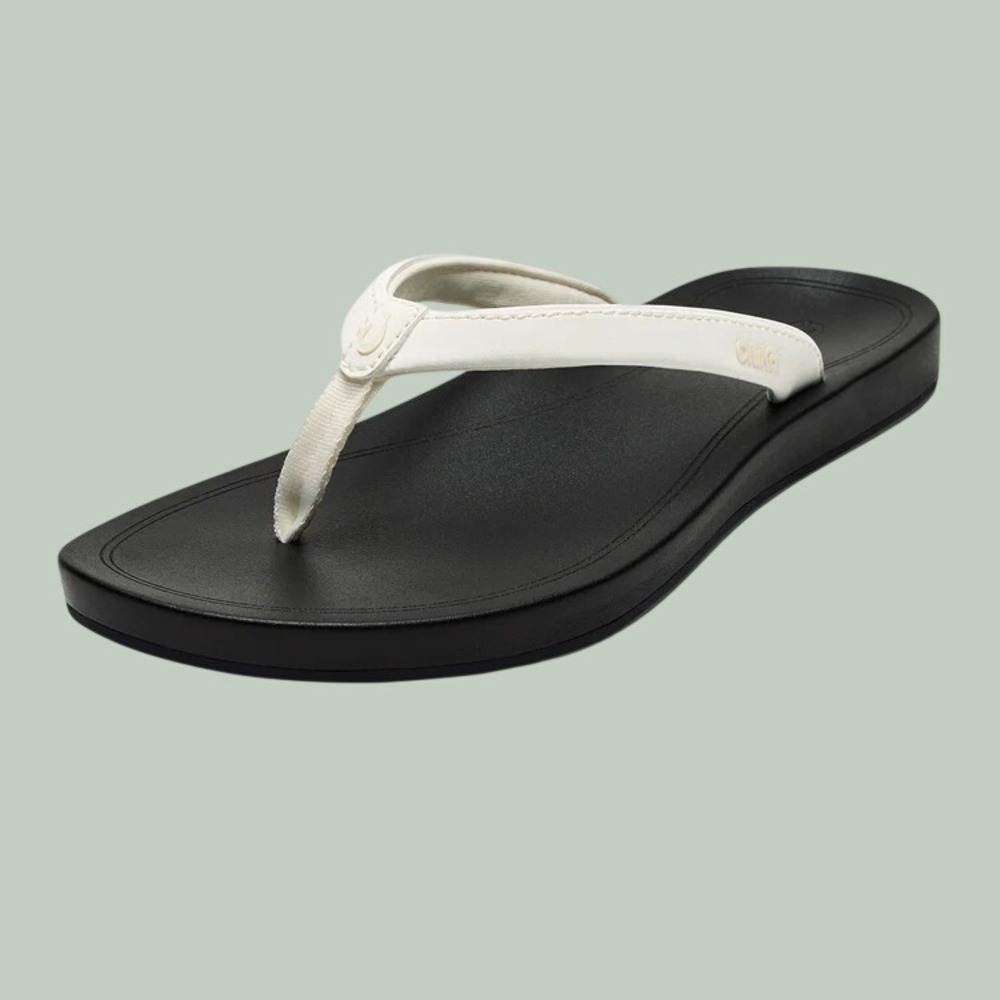 OluKai Puwele Sandals White Black Thong Flip Flops Women's Size 11 NEW